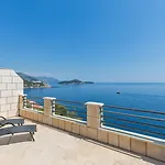 Big Blue Ντουμπρόβνικ