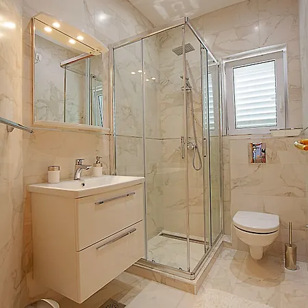 Big Blue Апартаменты *